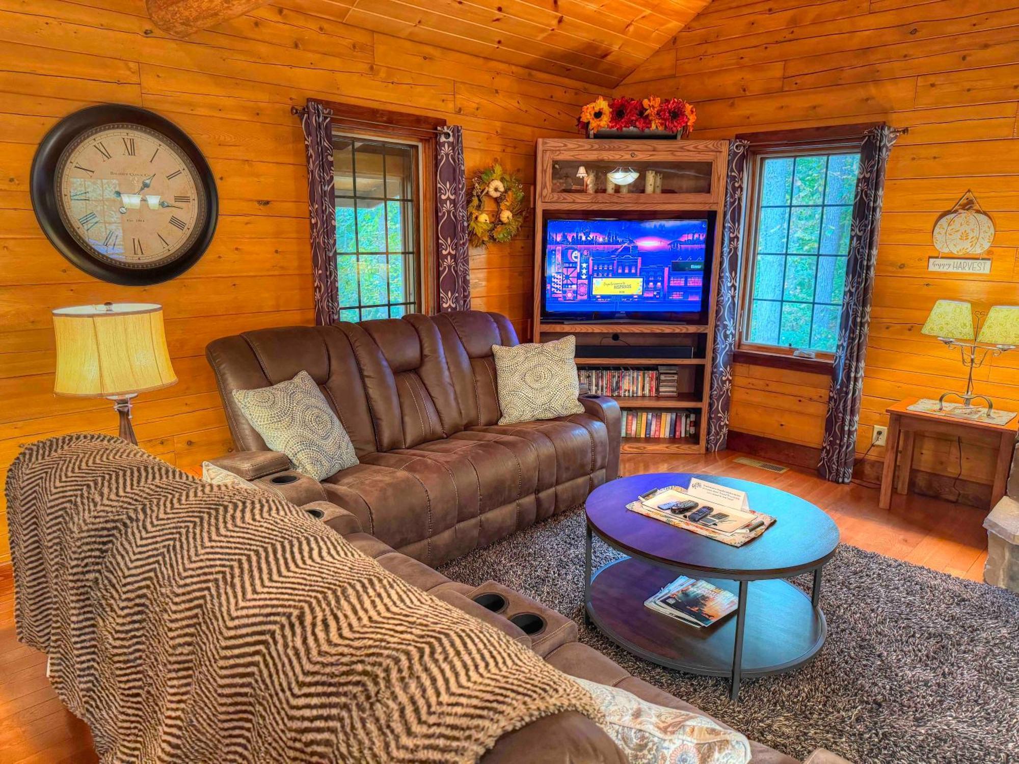 Ferngully Creek Cabins Millersburg Extérieur photo
